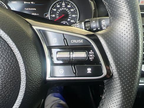 Certified 2023 Kia Seltos SX w/ SX Sunroof Package AWD/4WD image 63