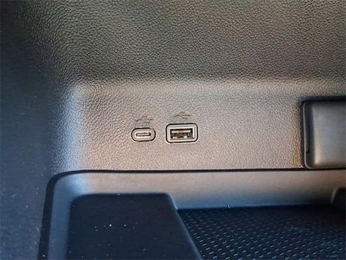 New 2026 Chevrolet Traverse RS w/ LPO, Floor Liner Package image 17