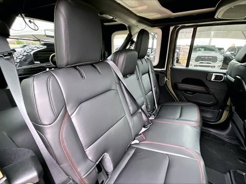 New 2026 Jeep Wrangler Unlimited Rubicon AWD/4WD image 22