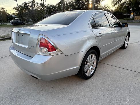 Used 2009 Ford Fusion SEL image 5