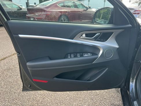 New 2026 Genesis G70 2.5T Prestige image 10