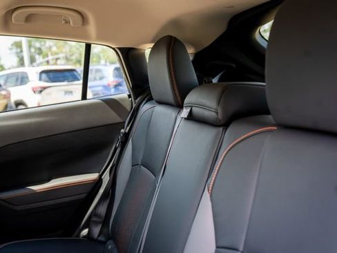 Certified 2024 Subaru Crosstrek 2.5i Limited w/ Crosstrek Mirror Package image 20