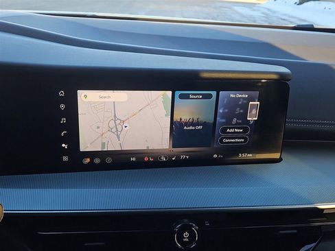 Certified 2025 Nissan Murano SL w/ Cargo Package image 23