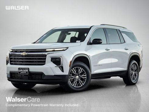 New 2026 Chevrolet Traverse LT w/ Driver Confidence Package AWD/4WD image 1