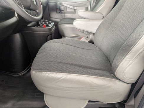Used 2024 Chevrolet Express 2500 w/ Driver Convenience Package image 13