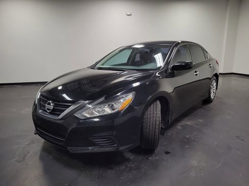 Used 2017 Nissan Altima 2.5 S w/ Power Driver Seat Package image 5