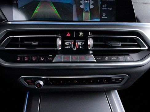 Used 2022 BMW X5 xDrive45e image 17