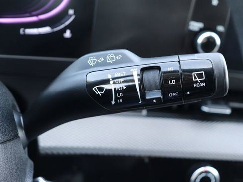 Used 2025 Kia Sportage LX image 20