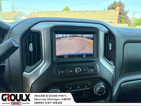 Used 2022 Chevrolet Silverado 1500 Custom Trail Boss w/ LPO, Dark Essentials Package AWD/4WD image 21