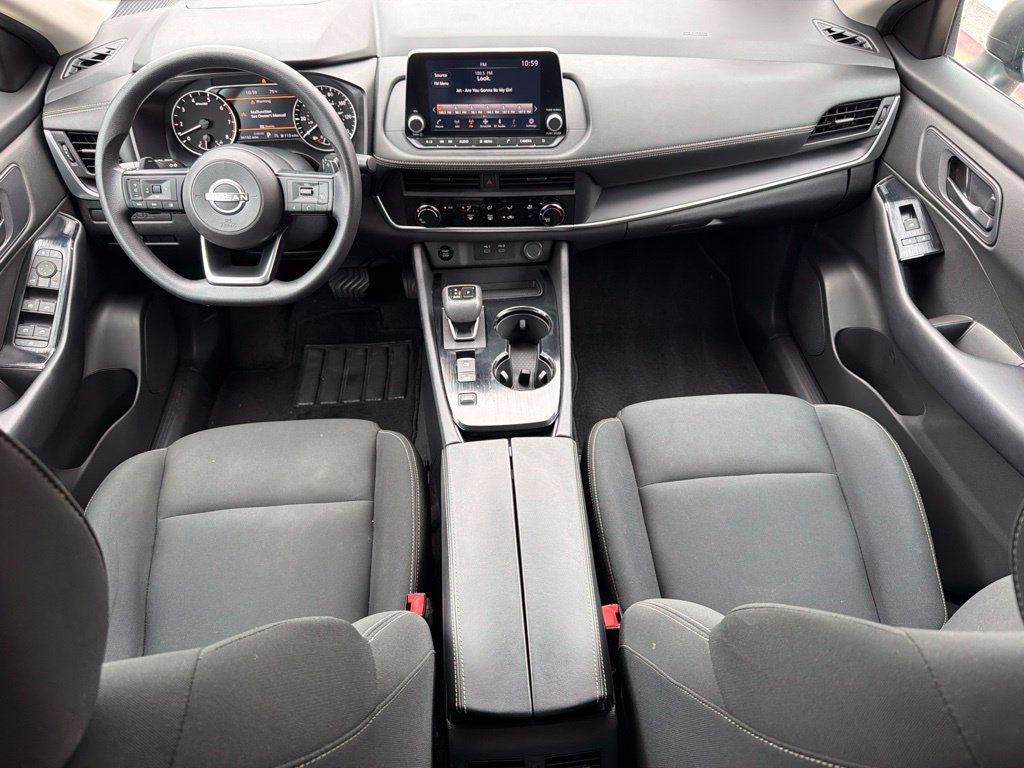 Used 2024 Nissan Rogue S FWD image 17