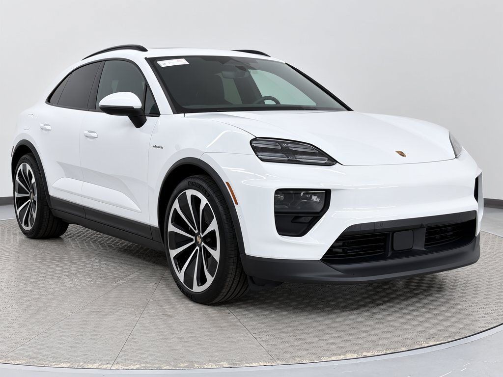 Used 2026 Porsche Macan 4 Electric AWD/4WD image 6