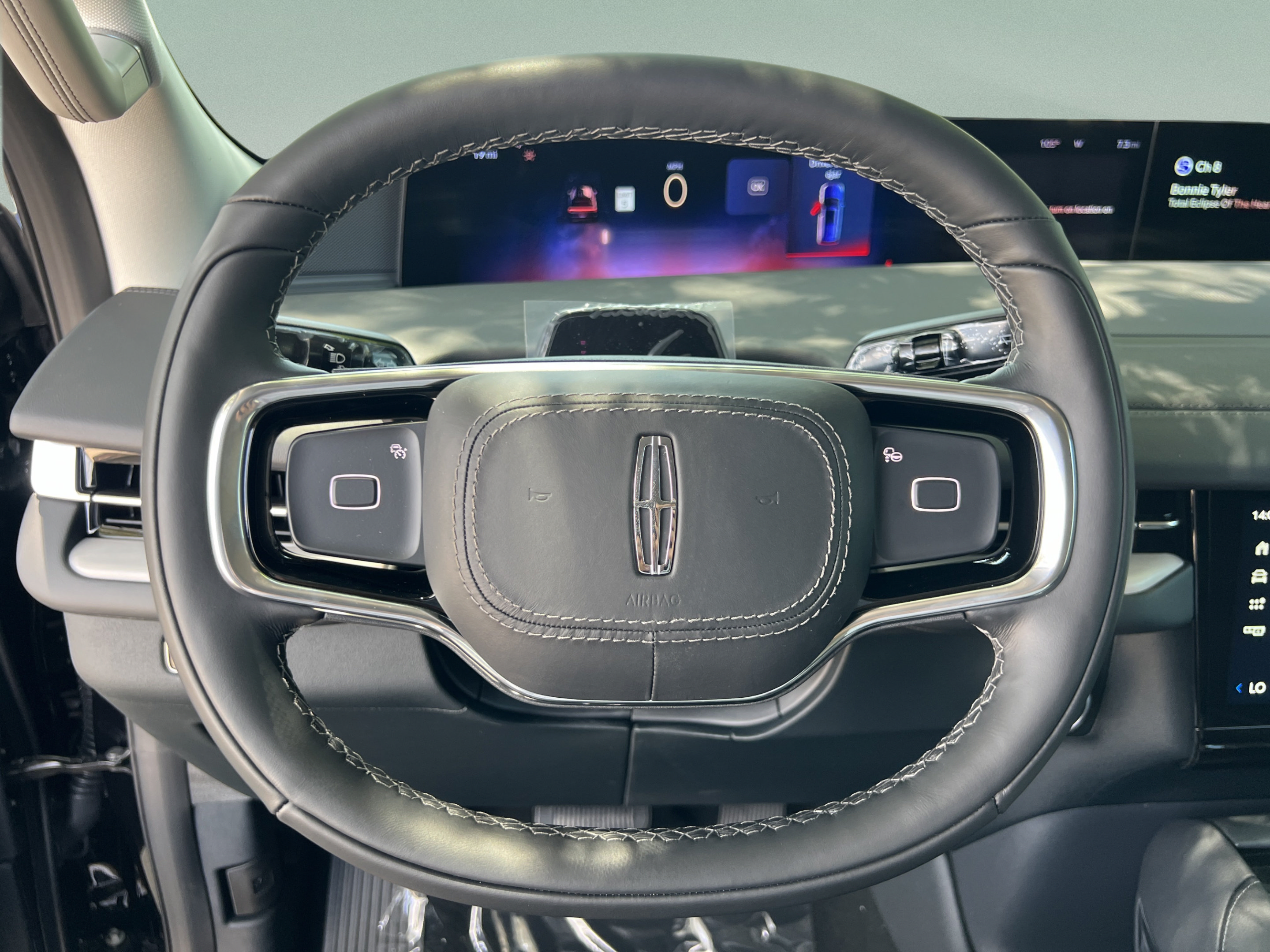 New 2027 Lincoln Navigator Premiere RWD image 9