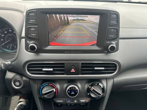 Used 2019 Hyundai Kona SEL AWD/4WD image 20