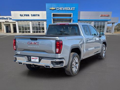 New 2026 GMC Sierra 1500 SLE w/ X31 Off-Road Package image 8