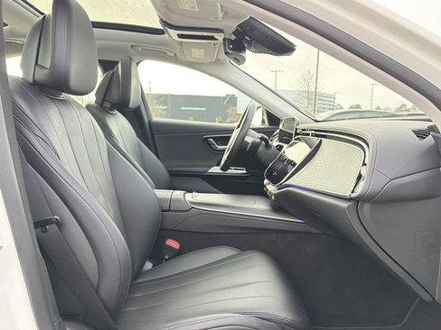 Used 2025 Mercedes-Benz E 350 E 350 image 20