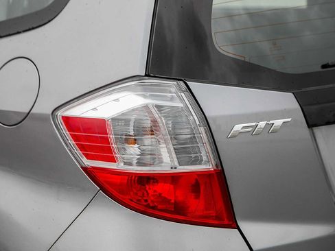 Used 2010 Honda Fit image 9