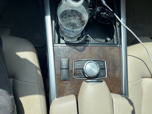 Used 2015 Mercedes-Benz E 350 4MATIC Sedan image 19
