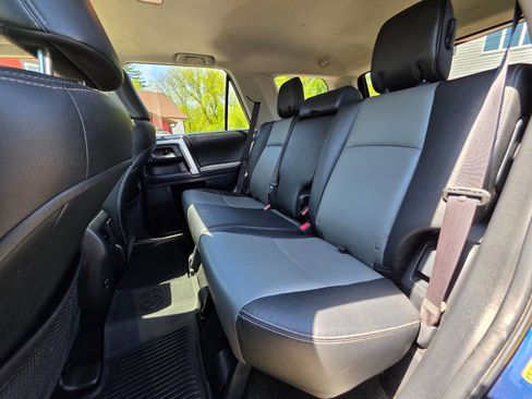 Used 2018 Toyota 4Runner SR5 Premium AWD/4WD image 21