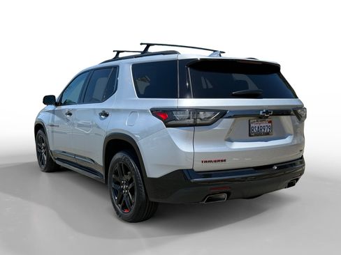 Used 2020 Chevrolet Traverse Premier w/ Redline Edition AWD/4WD image 3