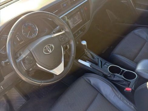 Used 2019 Toyota Corolla SE w/ Carpet Mat Package (TMS) image 17