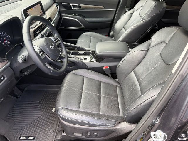 Used 2020 Kia Telluride EX w/ Towing Package FWD image 11