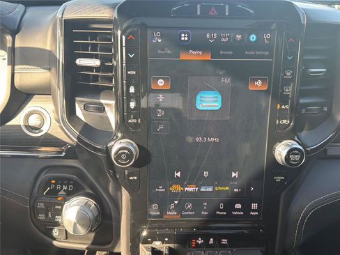 Used 2024 RAM 1500 Limited AWD/4WD image 19
