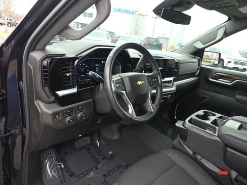 Used 2022 Chevrolet Silverado 1500 LT image 21