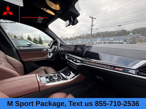 Used 2025 BMW X5 xDrive40i w/ M Sport Package image 18