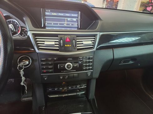 Used 2011 Mercedes-Benz E 350 Sedan image 18