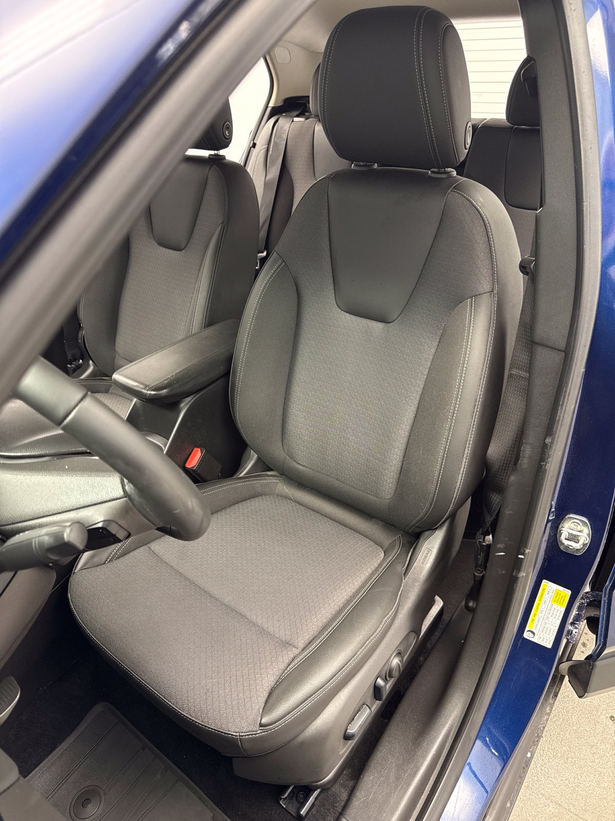 Used 2023 Buick Encore GX Select FWD image 9