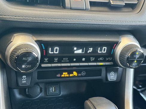 Certified 2025 Toyota RAV4 XLE FWD image 23
