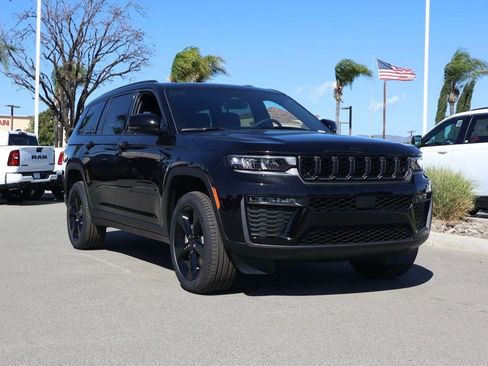 New 2026 Jeep Grand Cherokee L Limited w/ Limited Altitude Package image 2