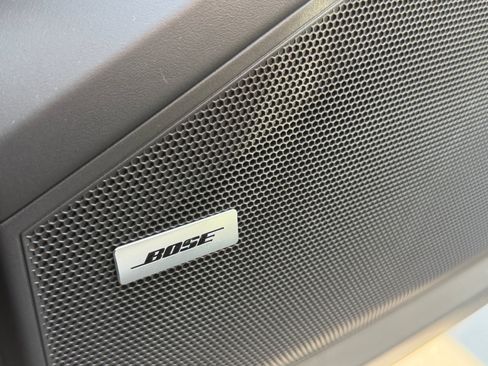 Certified 2025 Porsche Cayenne S AWD/4WD image 24