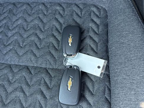 Used 2024 Chevrolet Equinox LT w/ LPO, Floor Liner Package image 21