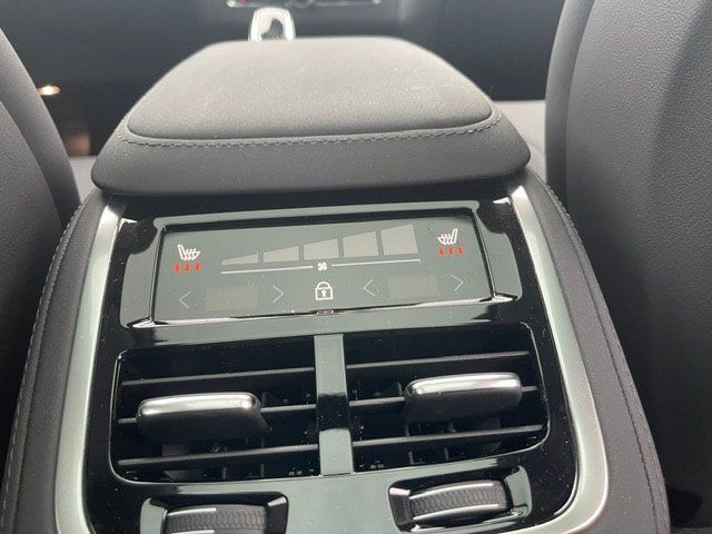 Used 2026 Volvo XC90 B6 Plus AWD/4WD image 15
