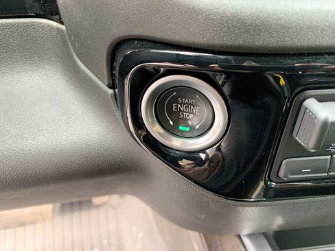 Certified 2022 Chevrolet Silverado 1500 LTZ image 16