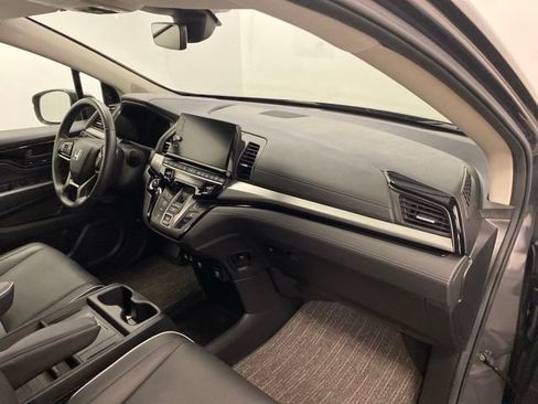 Certified 2025 Honda Odyssey Touring image 24