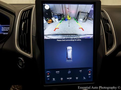 Used 2023 Ford Edge SEL w/ Convenience Package image 17