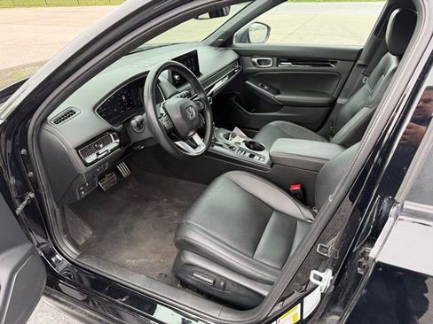 Used 2023 Honda Civic Sport Touring image 9