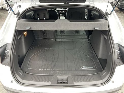 New 2026 Chevrolet Trax RS w/ Sunroof Package FWD image 23
