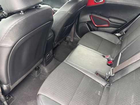 Used 2025 Kia Soul GT-Line w/ GT-Line Technology Package FWD image 15