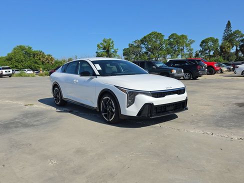 New 2026 Kia K4 GT-Line FWD image 2