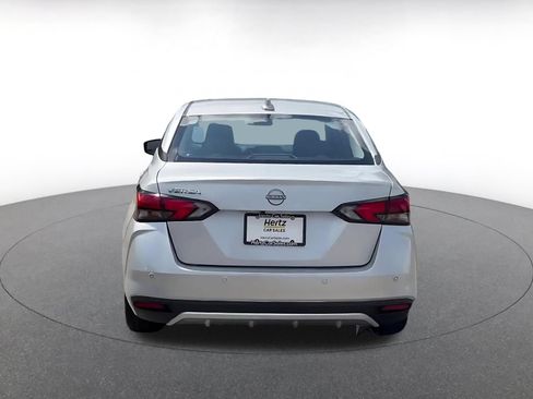 Used 2025 Nissan Versa SV FWD image 11