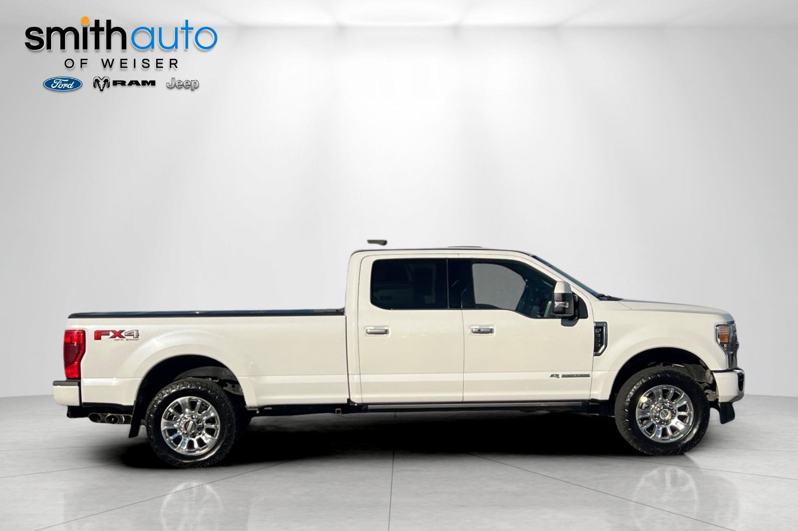 Used 2022 Ford F350 Limited AWD/4WD image 3