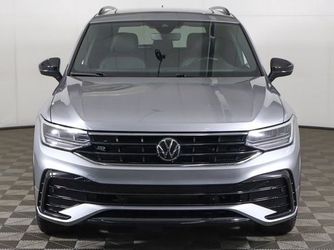 Used 2024 Volkswagen Tiguan SE R-Line AWD/4WD image 12