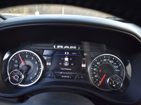 Used 2023 RAM 1500 Big Horn AWD/4WD image 13