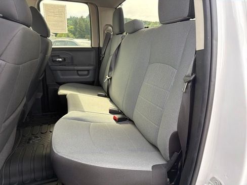 Used 2024 RAM 1500 Classic SLT AWD/4WD image 15