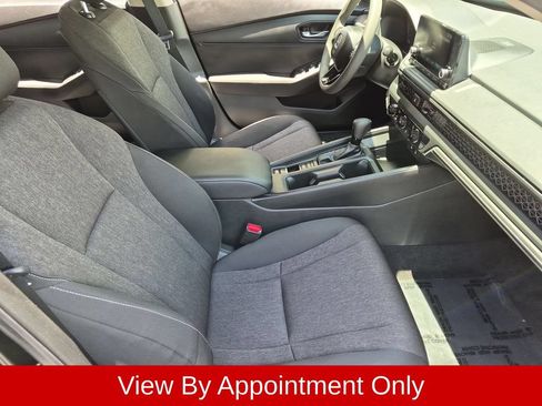 Used 2025 Honda Accord LX image 30