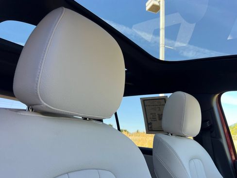 Certified 2026 Mercedes-Benz GLB 250 image 22