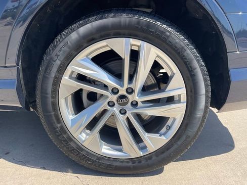 Used 2023 Audi Q7 3.0T Premium Plus AWD/4WD image 23
